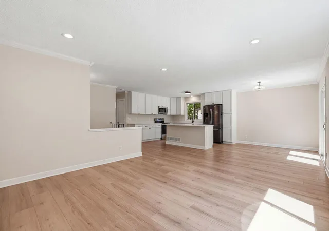 Photo 3 of Single family home for sale at 10515 Old County Rd 15, Minneapolis, MN 55441 | MLS# 7110515 | Listing updated on 2026-09-20