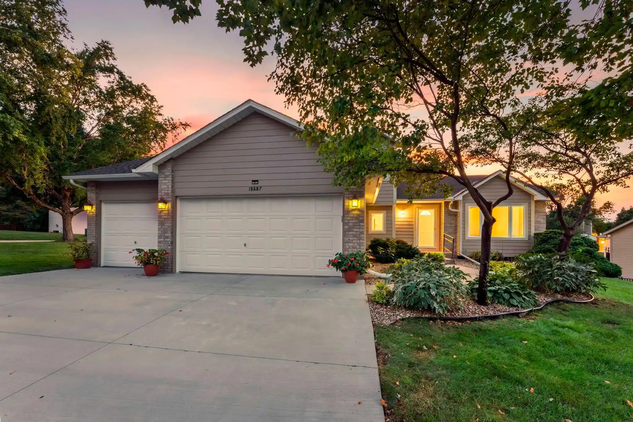 Single family home for sale at 18887 Elgin Ave, Farmington, MN 55024 | MLS# 7110521