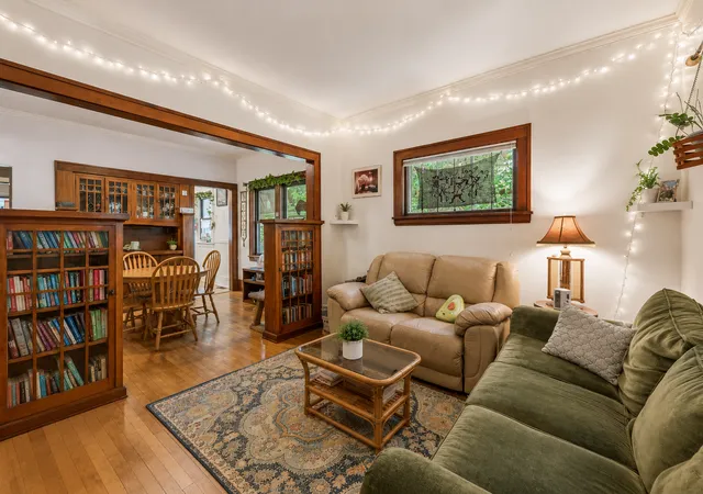 Photo 5 of Single family home for sale at 1004 26th Avenue SE, Minneapolis, MN 55414 | MLS# 7110543 | Listing updated on 2026-07-16