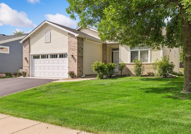 Photo 2 of Sale Pending at 810 Monet Ct, Saint Paul, MN 55120 | MLS# 7110545 | Listing updated on 2026-08-03