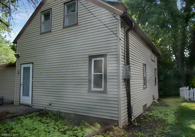 2nd image of 1401 12th Ave, Newport, MN 55055 | MLS# 7110556
