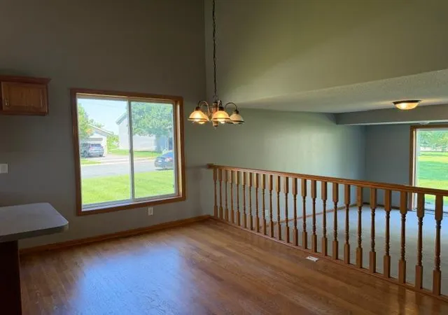 Photo 4 of Sale Pending at 1516 Dublin Ct, Shakopee, MN 55379 | MLS# 7110559 | Listing updated on 2026-10-05
