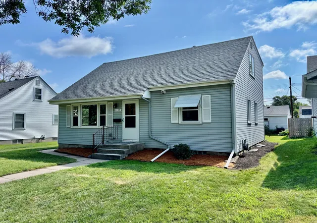 Photo 1 of Sale Pending at 7125 1st Avenue S, Richfield, MN 55423 | MLS# 7110571 | Listing updated on 2026-09-16