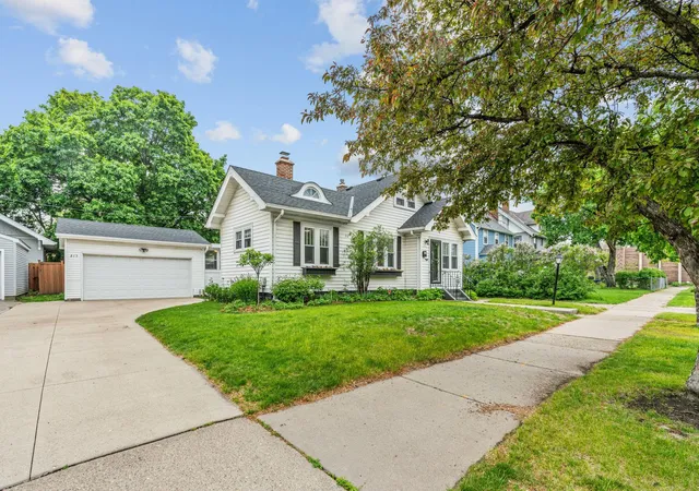 4th image of 215 E 48Th St, Minneapolis, MN 55419 | MLS# 7110595
