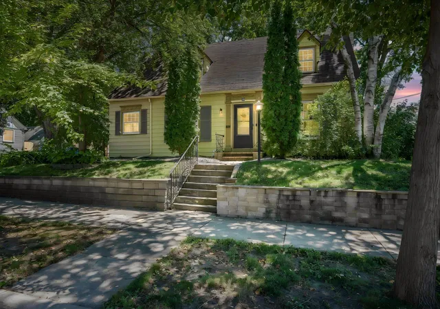 Photo 1 of Sale Pending at 115 Bradley St, Mankato, MN 56001 | MLS# 7110599 | Listing updated on 2026-08-15