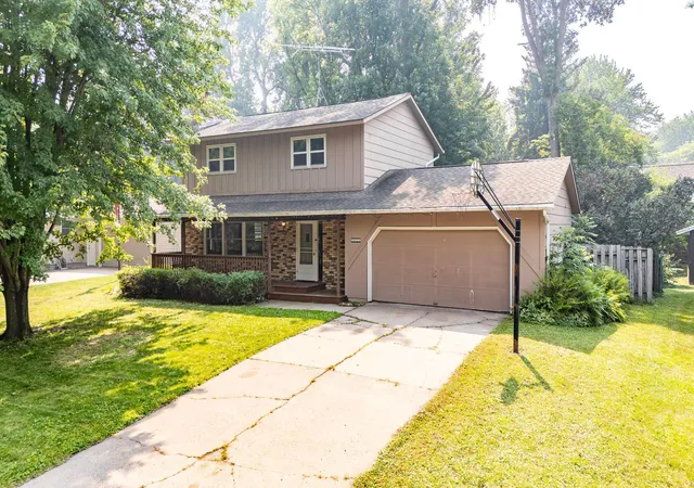 2nd image of 1621 12th Ave Se, Saint Cloud, MN 56304 | MLS# 7110605