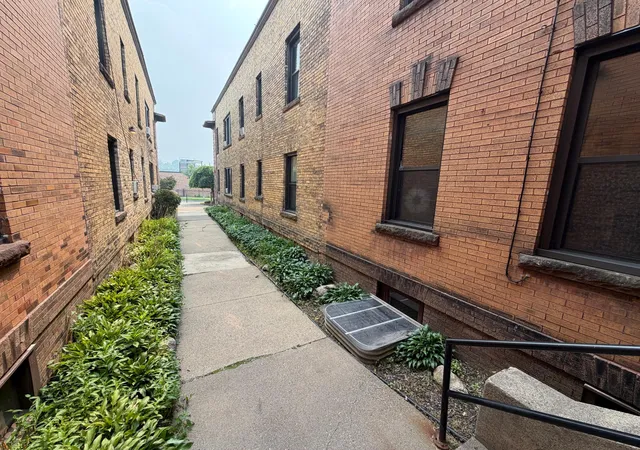 15th image of 1928 Aldrich Ave S #B105, Minneapolis, MN 55403 | MLS# 7110613