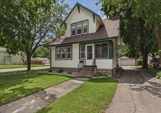 Photo 3 of Sale Pending at 447 E School St, Owatonna, MN 55060 | MLS# 7110626 | Listing updated on 2026-08-26