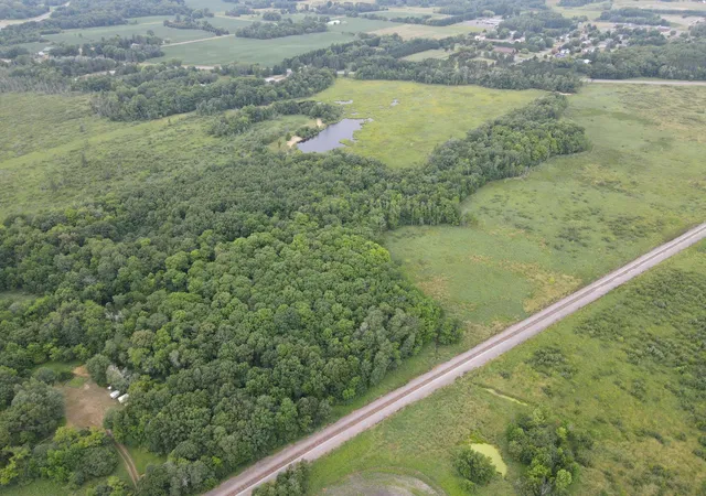 3rd image of 40Xxx Vickers St Ne, Stanchfield, MN 55080 | MLS# 7110643
