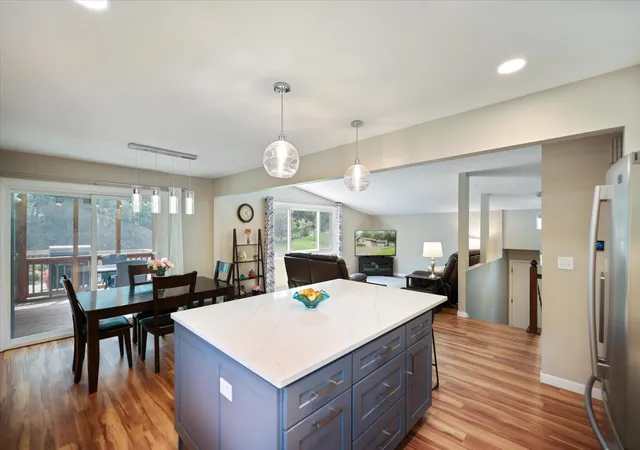 2nd image of 8944 Darnel Rd, Eden Prairie, MN 55347 | MLS# 7110664