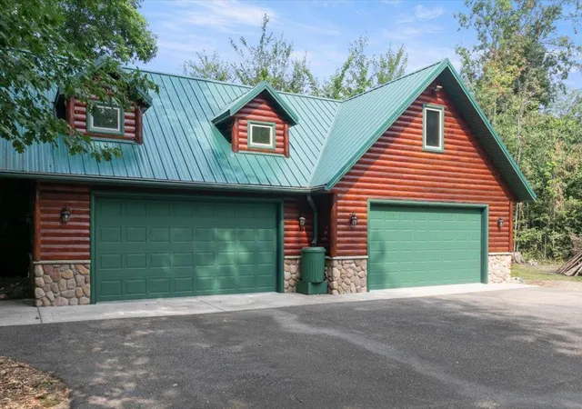 Photo 4 of Single family home for sale at 2087 Perch Ln SW, Nisswa, MN 56468 | MLS# 7110672 | Listing updated on 2026-10-07