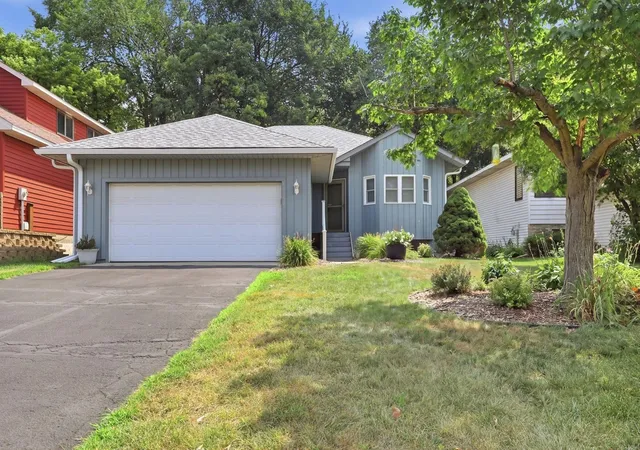 Photo 2 of Sale Pending at 13150 Fordham Ct, Saint Paul, MN 55124 | MLS# 7110708 | Listing updated on 2026-08-27
