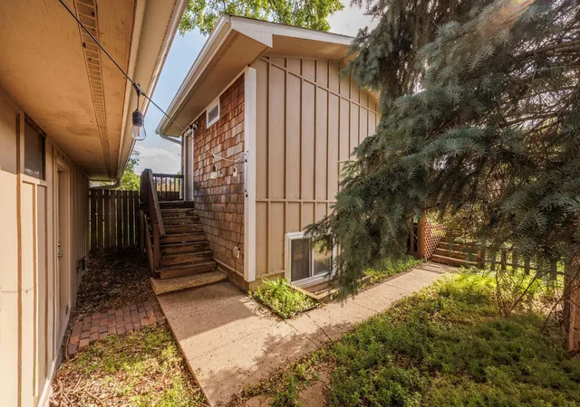 Photo 2 of Sale Pending at 2840 Florida Ave S, Minneapolis, MN 55426 | MLS# 7110722 | Listing updated on 2026-09-08