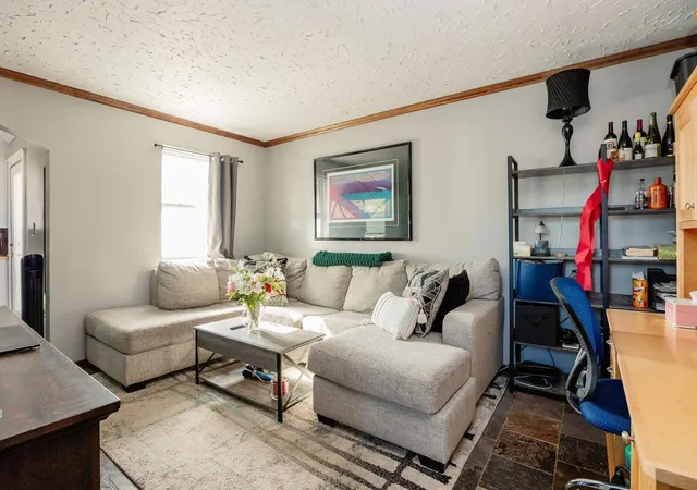 Photo 3 of Sale Pending at 2840 Florida Ave S, Minneapolis, MN 55426 | MLS# 7110722 | Listing updated on 2026-09-08