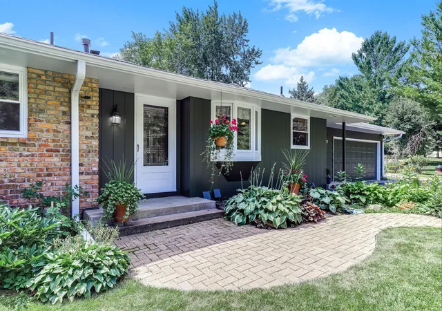Photo 3 of Sale Pending at 16307 Moorland Cir, Minnetonka, MN 55345 | MLS# 7110734 | Listing updated on 2026-09-05