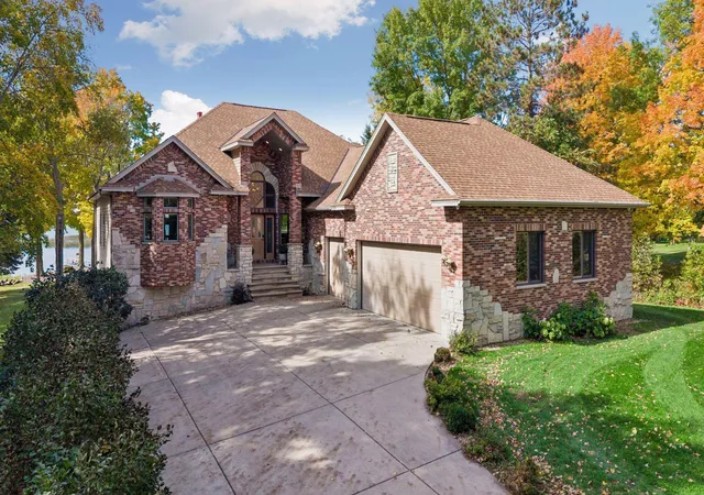 Photo 3 of Single family home for sale at 46195 Highway 47, Isle, MN 56342 | MLS# 7110746 | Listing updated on 2026-10-08