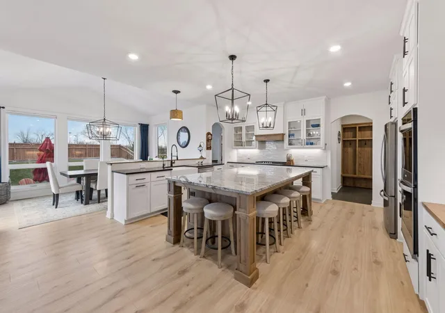 Photo 1 of Single family home for sale at 17628 Jett Cir, Prior Lake, MN 55372 | MLS# 7110752 | Listing updated on 2026-07-17