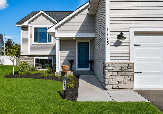2nd image of 1115 Rich River Wy, New Richmond, WI 54017 | MLS# 7110759