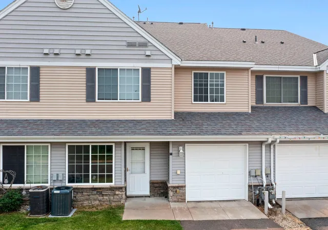 32nd image of 345 Roosevelt St S #H, Cambridge, MN 55008 | MLS# 7110765