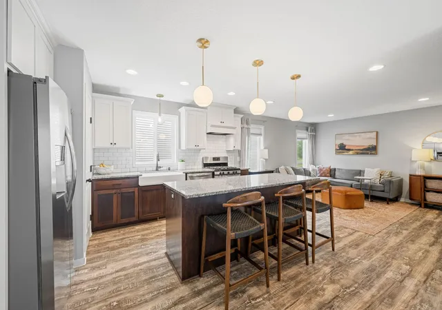 5th image of 3062 Walden Dr, Chaska, MN 55318 | MLS# 7110771
