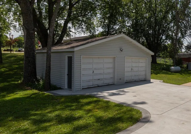 33rd image of 7300 30th St Se, Eyota, MN 55934 | MLS# 7110778
