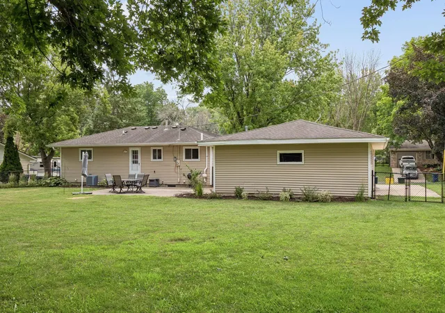 3rd image of 5875 Upper 182Nd St W, Farmington, MN 55024 | MLS# 7110780