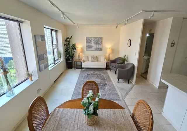2nd image of 15 S 1st St #A1512, Minneapolis, MN 55401 | MLS# 7110814