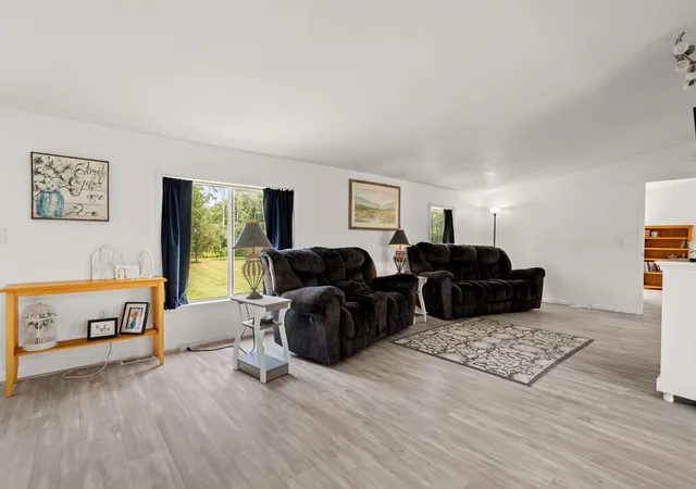 Photo 3 of Single family home for sale at 11434 550th Street, Rush City, MN 55069 | MLS# 7110824 | Listing updated on 2026-08-17
