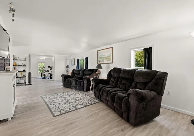Photo 3 of Single family home for sale at 11434 550th Street, Rush City, MN 55069 | MLS# 7110824 | Listing updated on 2026-08-17
