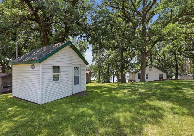 Photo 3 of Single family home for sale at 15588 E Munson Dr, Detroit Lakes, MN 56501 | MLS# 7110840 | Listing updated on 2026-08-27