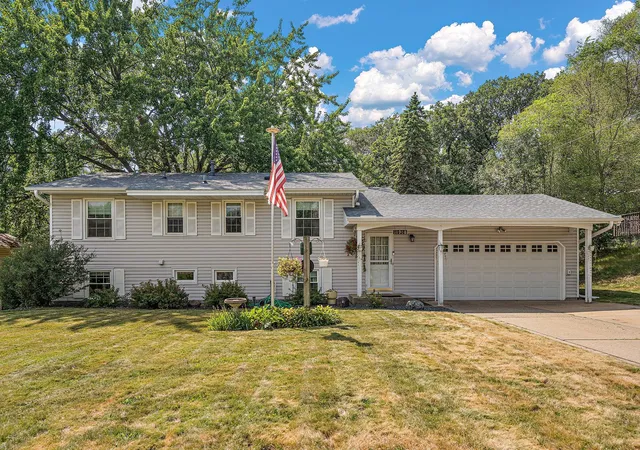 Photo 1 of Sale Pending at 10908 Dahlia St Nw, Minneapolis, MN 55433 | MLS# 7110857 | Listing updated on 2026-09-06