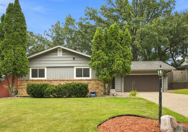 Photo 1 of Sale Pending at 1797 Tioga Blvd, Saint Paul, MN 55112 | MLS# 7110875 | Listing updated on 2026-09-02