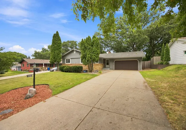 Photo 2 of Sale Pending at 1797 Tioga Blvd, Saint Paul, MN 55112 | MLS# 7110875 | Listing updated on 2026-09-02