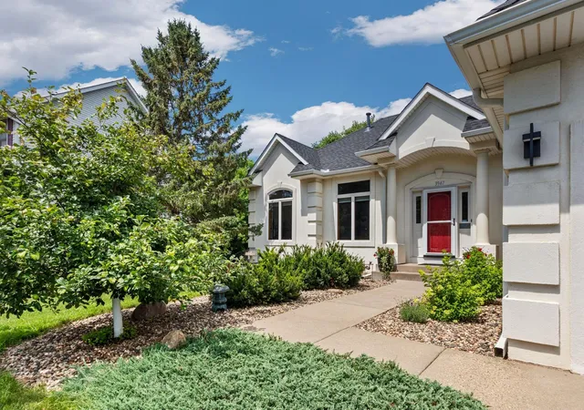 2nd image of 3947 Bailey Ridge Draw, Saint Paul, MN 55125 | MLS# 7110892
