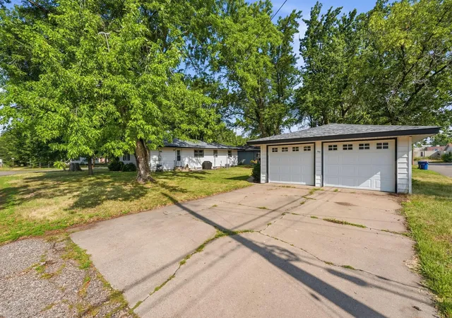 Photo 2 of Sale Pending at 202 34th Avenue N, Saint Cloud, MN 56303 | MLS# 7110909 | Listing updated on 2026-08-21