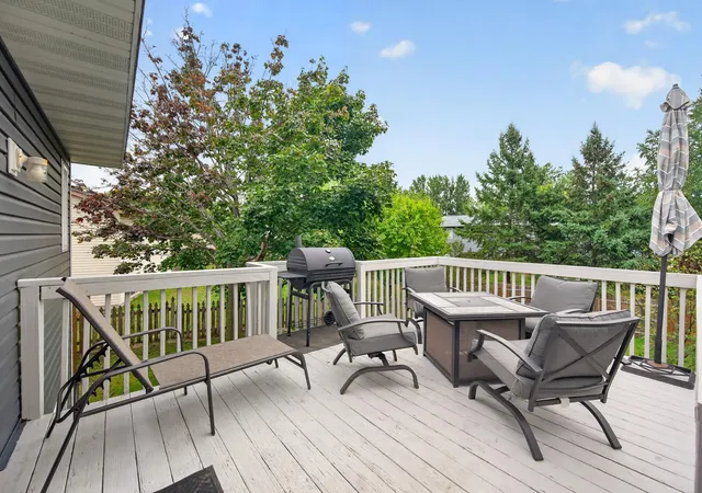 Photo 3 of Single family home for sale at 25829 10th Street W, Zimmerman, MN 55398 | MLS# 7110980 | Listing updated on 2026-09-22