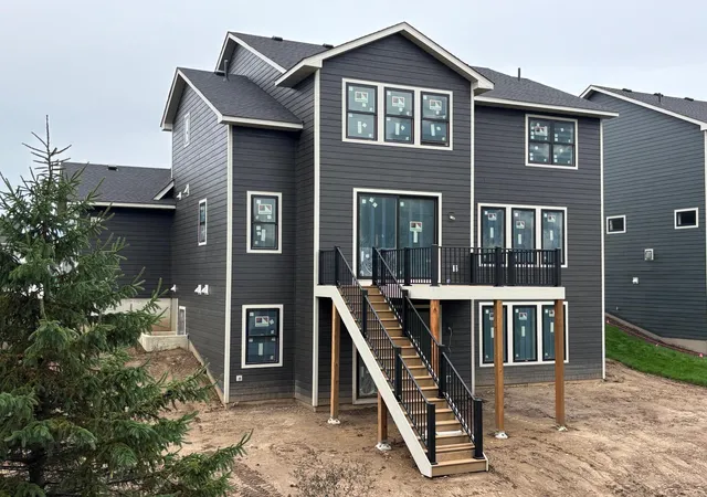 Photo 3 of Single family home for sale at 6197 Harkness Ln S, Cottage Grove, MN 55016 | MLS# 7110982 | Listing updated on 2026-10-08
