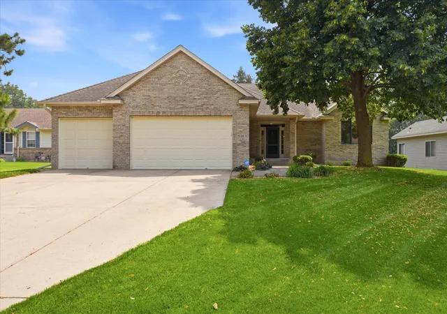2nd image of 1528 141st Ln Nw, Andover, MN 55304 | MLS# 7110998