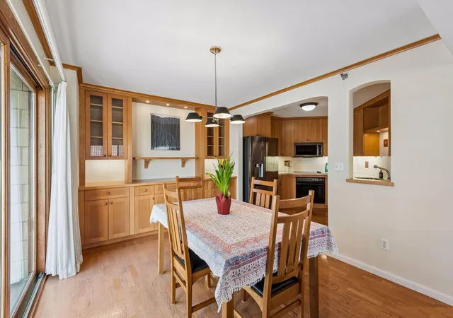 Photo 2 of Condo for sale at 1225 Lasalle Ave #1307, Minneapolis, MN 55403 | MLS# 7111009 | Listing updated on 2026-10-12