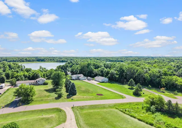 4th image of 2223 Cedarbridge Ct, Harris, MN 55032 | MLS# 7111011