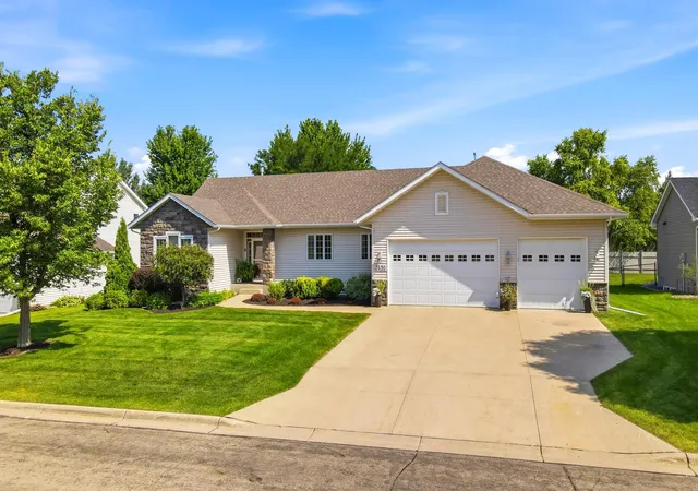 1st image of 2450 Mossy Creek Dr Ne, Owatonna, MN 55060 | MLS# 7111029