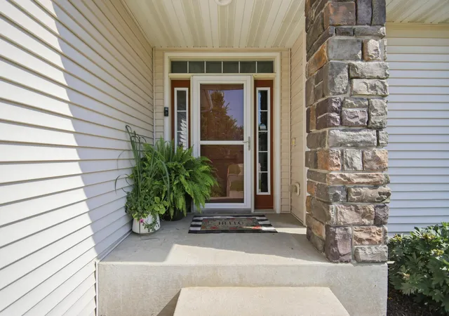 3rd image of 2450 Mossy Creek Dr Ne, Owatonna, MN 55060 | MLS# 7111029