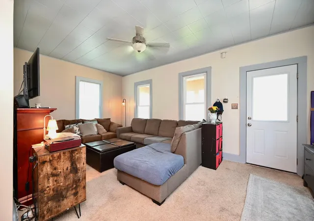 Photo 2 of Single family home for sale at 617 W Howard St, Winona, MN 55987 | MLS# 7111037 | Listing updated on 2026-08-05