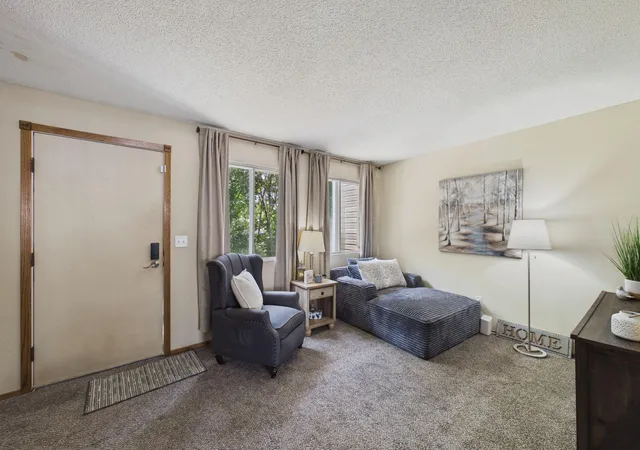 Photo 3 of Single family home for sale at 1467 Goodwin Ave N, Saint Paul, MN 55128 | MLS# 7111044 | Listing updated on 2026-08-28