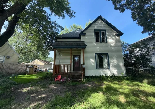 Photo 1 of Single family home for sale at 429 5th Avenue Ne, Saint Cloud, MN 56304 | MLS# 7111063 | Listing updated on 2026-09-02
