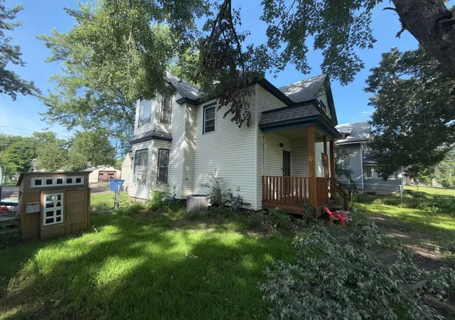 Photo 2 of Single family home for sale at 429 5th Avenue Ne, Saint Cloud, MN 56304 | MLS# 7111063 | Listing updated on 2026-09-02