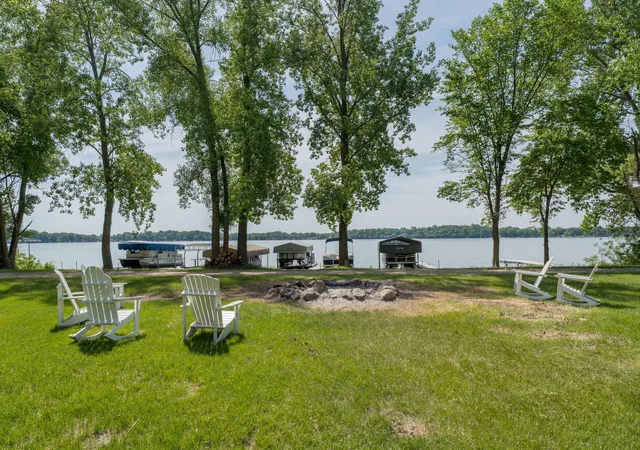 Photo 4 of Single family home for sale at 6105 Shamrock Dr, Madison Lake, MN 56063 | MLS# 7111066 | Listing updated on 2026-09-28