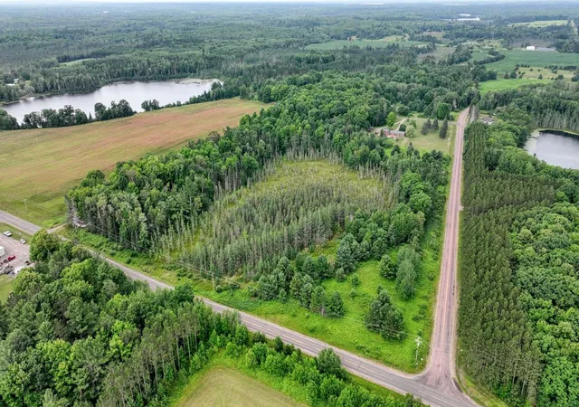 3rd image of 4E Twin Lake Road, Hayward, WI 54843 | MLS# 7111091