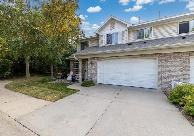 1st image of 10100 Bridgehill Ter, Eden Prairie, MN 55347 | MLS# 7111112