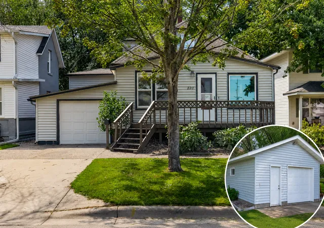 Photo 1 of Single family home for sale at 220 N Chestnut St, Belle Plaine, MN 56011 | MLS# 7111127 | Listing updated on 2026-09-02